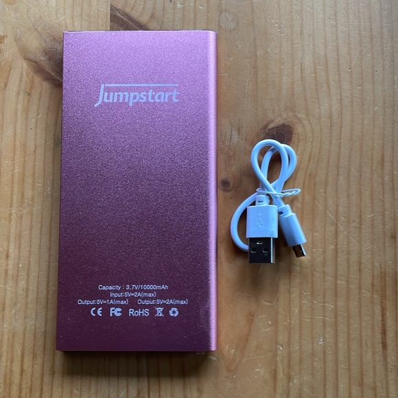 Jumpstart Solar Digital device charger - Picture 3 of 6